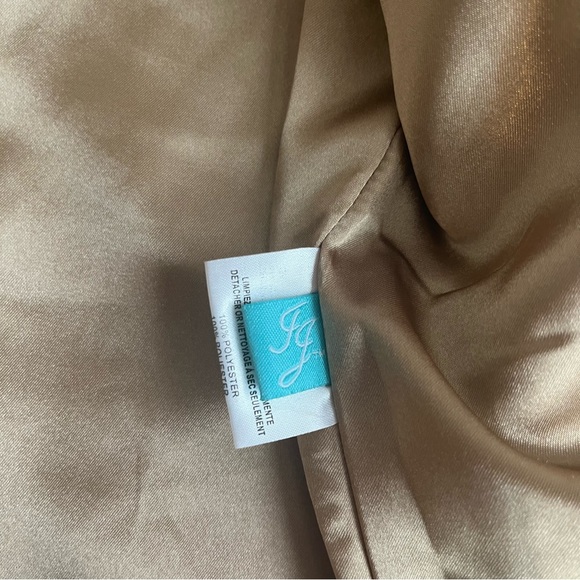 Embroidered Floral Gold Blazer - Picture 4 of 10